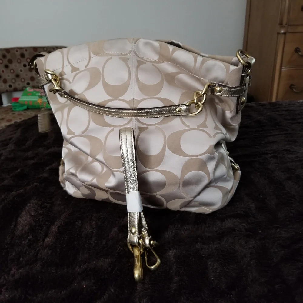 Coach Cream and Gold Signature Shoulder Bag with Slouchy Silhouette - Picture 7 of 11